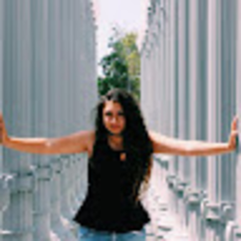 Meet your Posher, Andrea